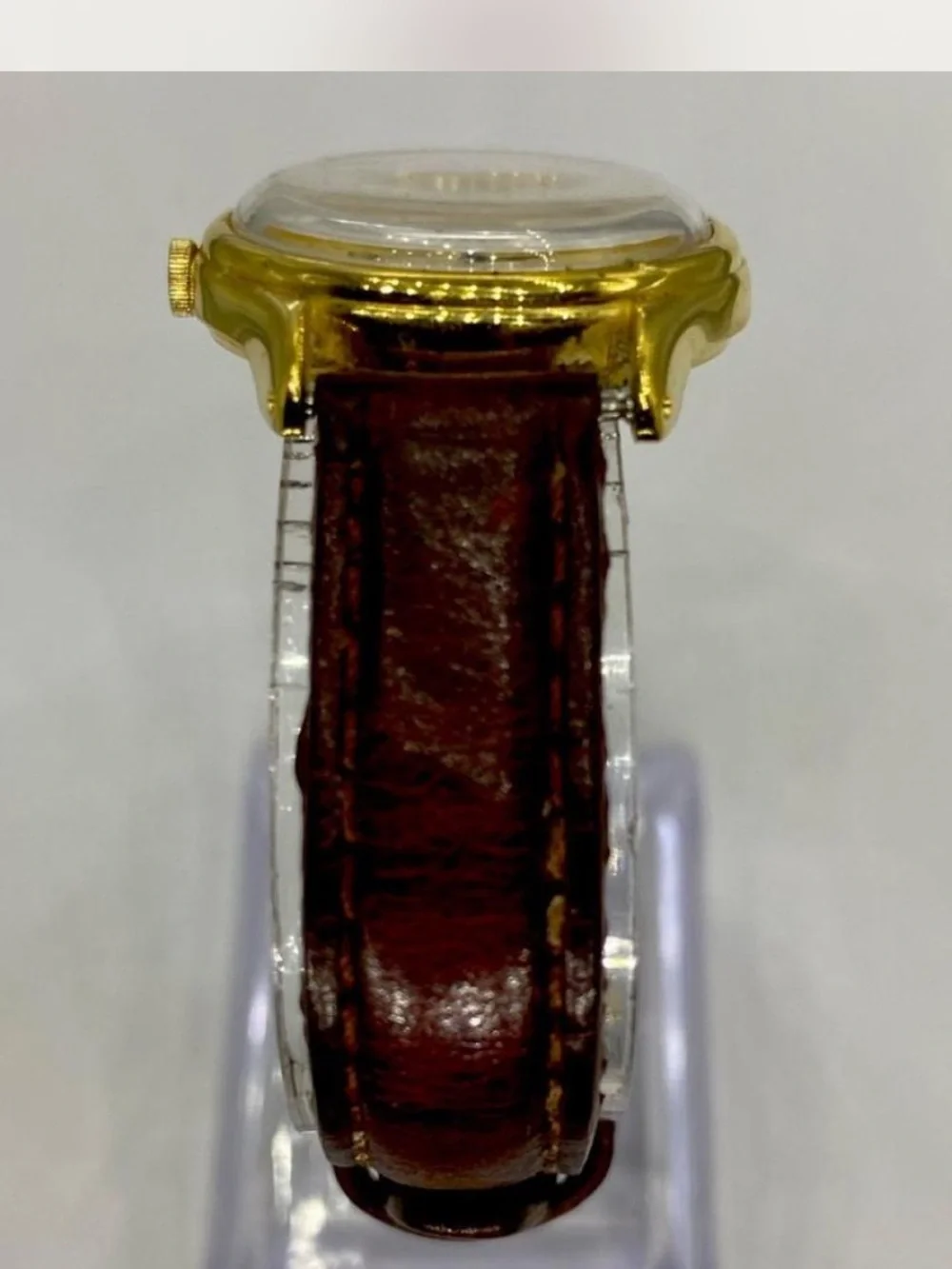 *** Disney ^^^ Minnie Mouse Gold-Tone Watch / Tan Leather Strap * Collectors ^^